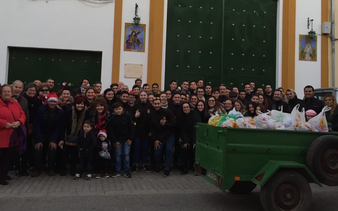Más de 350 kilos de alimentos y 312 euros recogidos en la Carretilla Solidaria